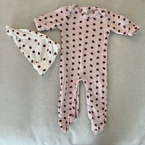 Kate Quinn strawberries